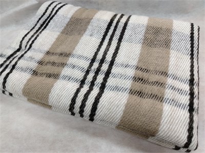 Плед-одеяло полушерстяное 140х200 см. 3189