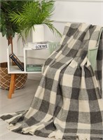 Плед полушерстяной с бахрамой. Рисунок клетка серая. 3193