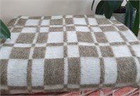 Одеяло Вулли Вул Текс, бело-бежевая клетка, двухспальное, полушерстяное С-4